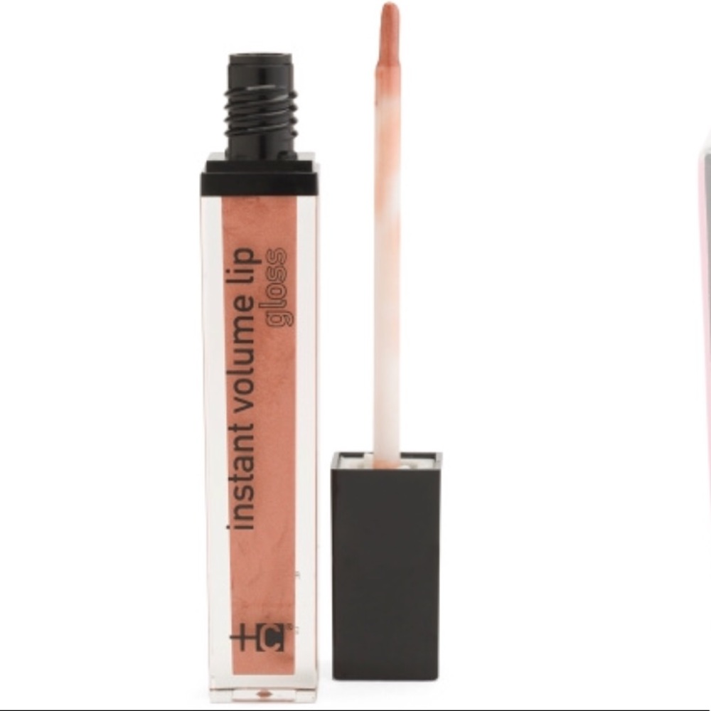 Instant volume lipgloss